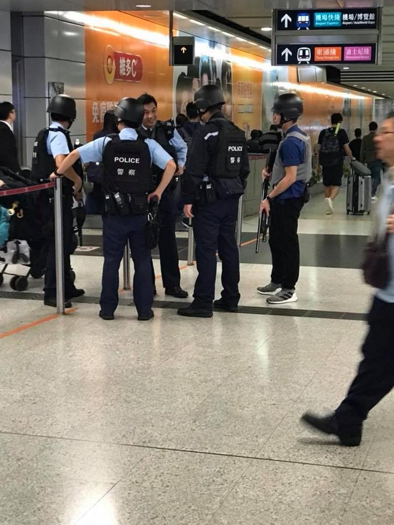 新港澳彩开奖号码记录和银行遭劫匪抢30余万与银行遭劫匪抢30余万元